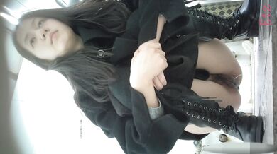 商场女厕全景偷拍5位漂亮小姐姐的极品美鲍鱼